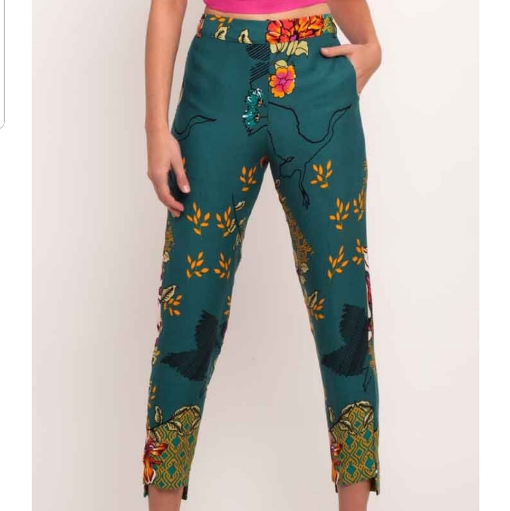 Gorgeous capri pants